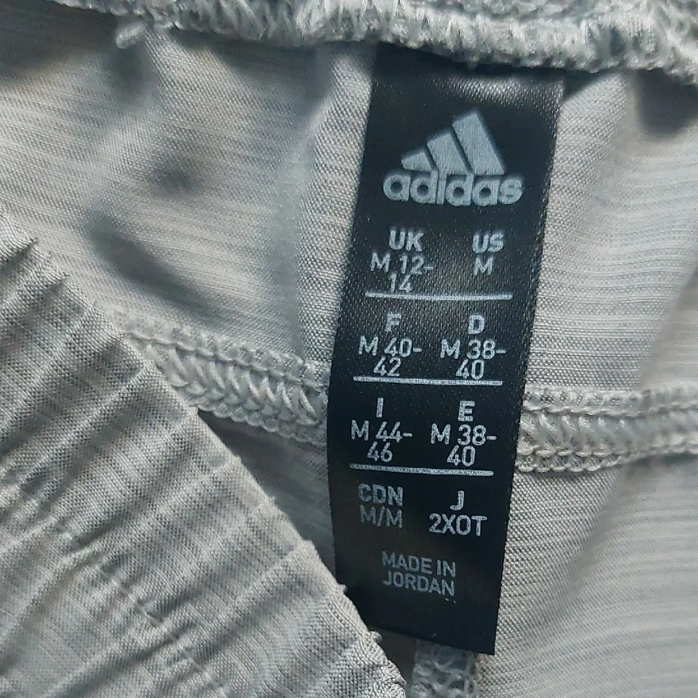 adidas Gray Athletic Shorts Womens  Lightweight Moisture-Wicking‎ Size M